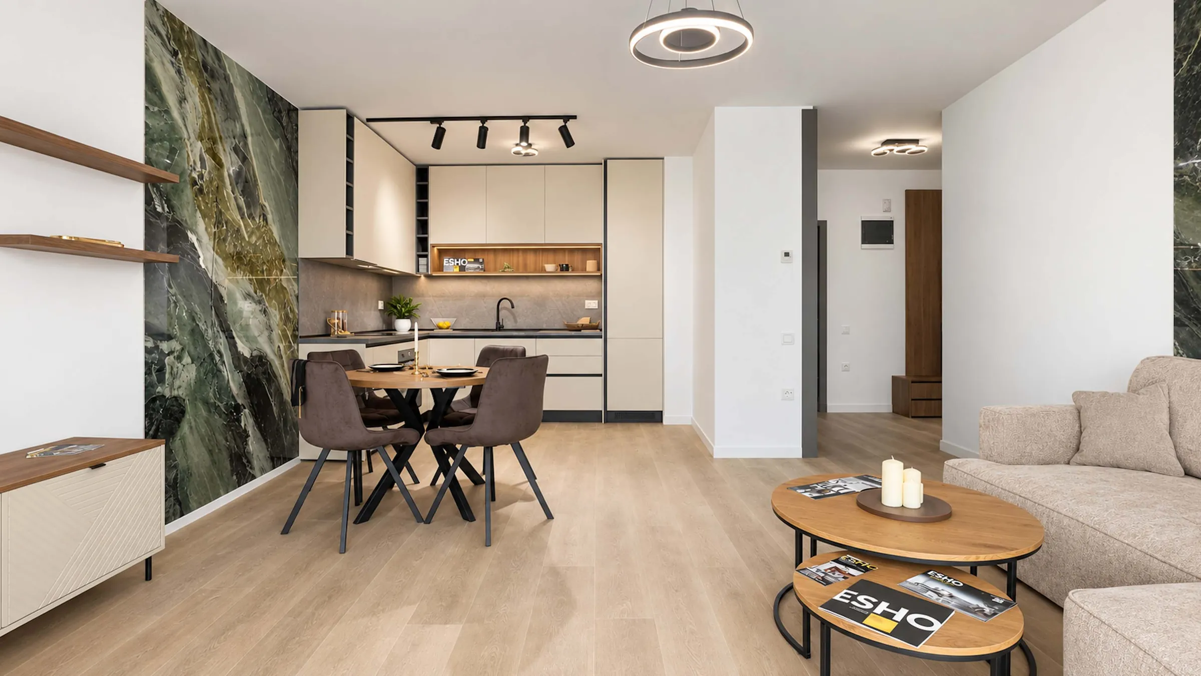 Showroom Alexandriei 152: bucătărie deschisă și zonă de zi